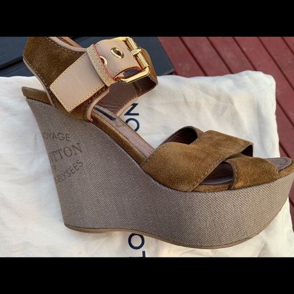 Louis Vuitton Canvas/Suede Brown Wedges 38 - Picture 5 of 8